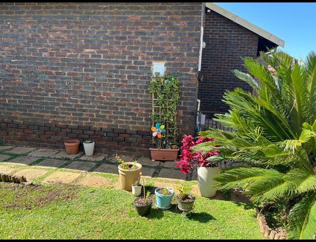 3 BEDROOM PROPERTY TO RENT IN GLEN MARAIS